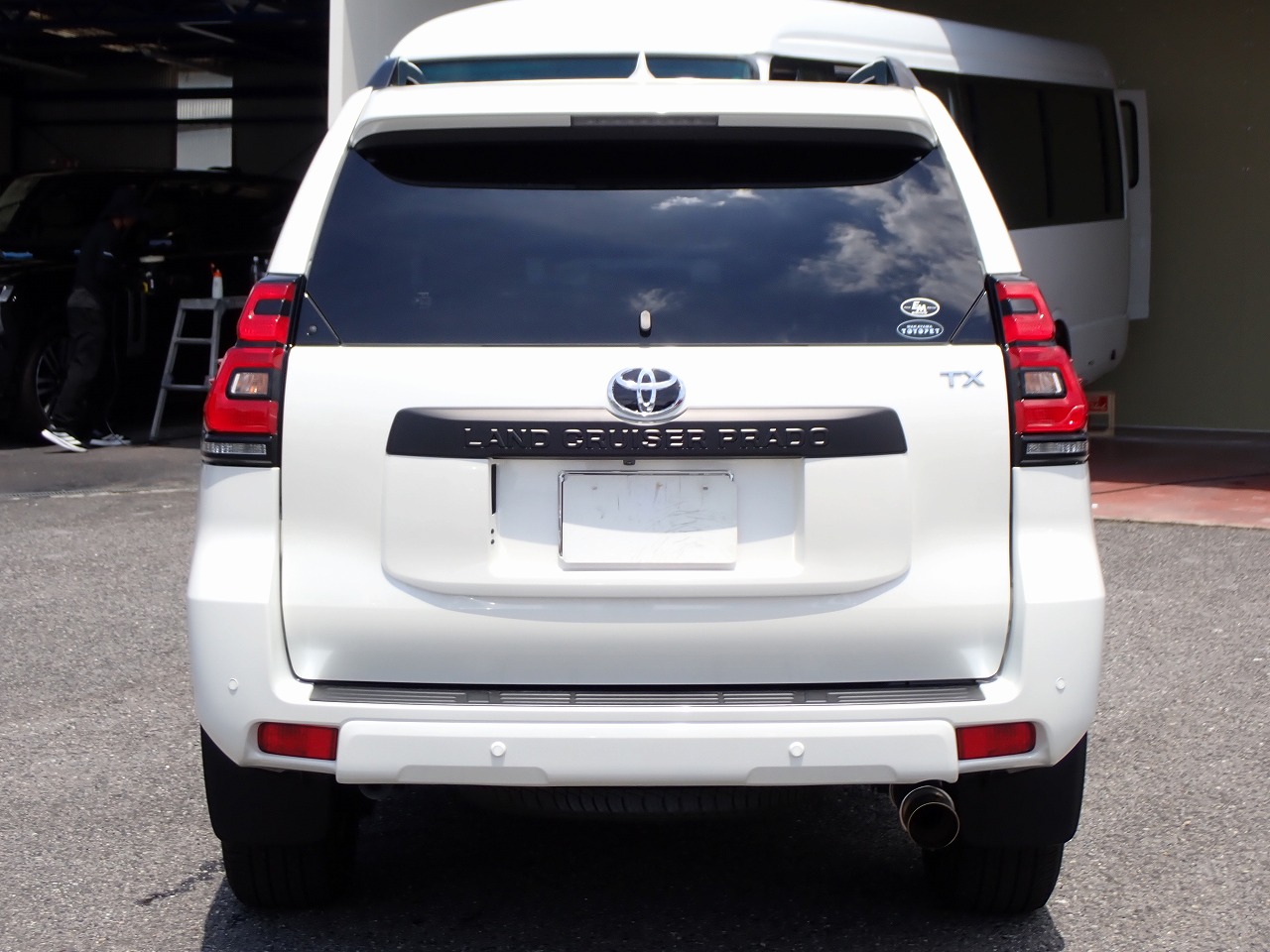 TOYOTA Land Cruiser Prado