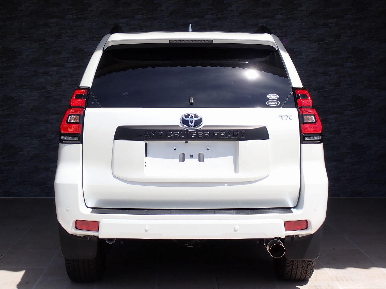 TOYOTA Land Cruiser Prado
