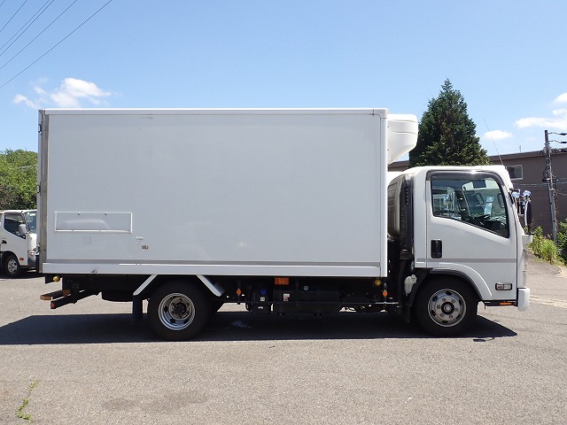 ISUZU Elf Truck