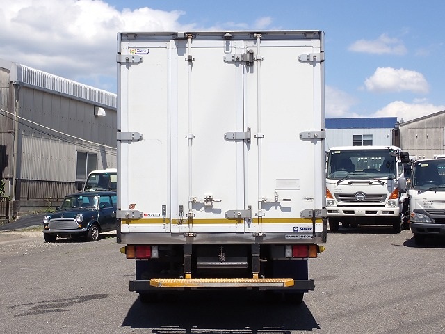 ISUZU Elf Truck