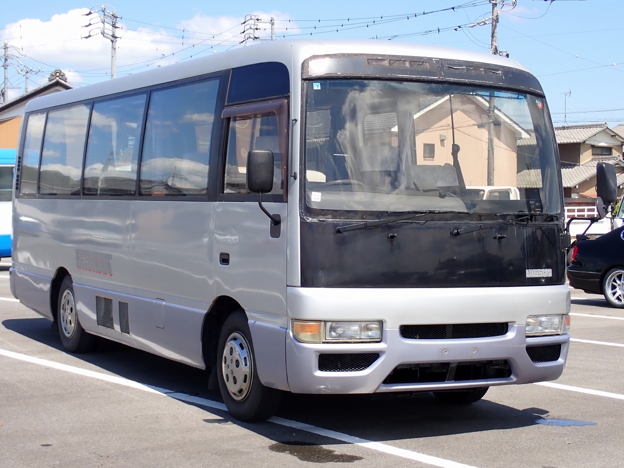 NISSAN Caravan Bus