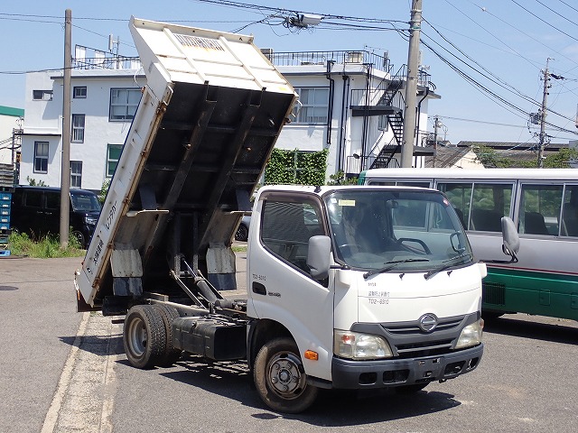 HINO Dutro