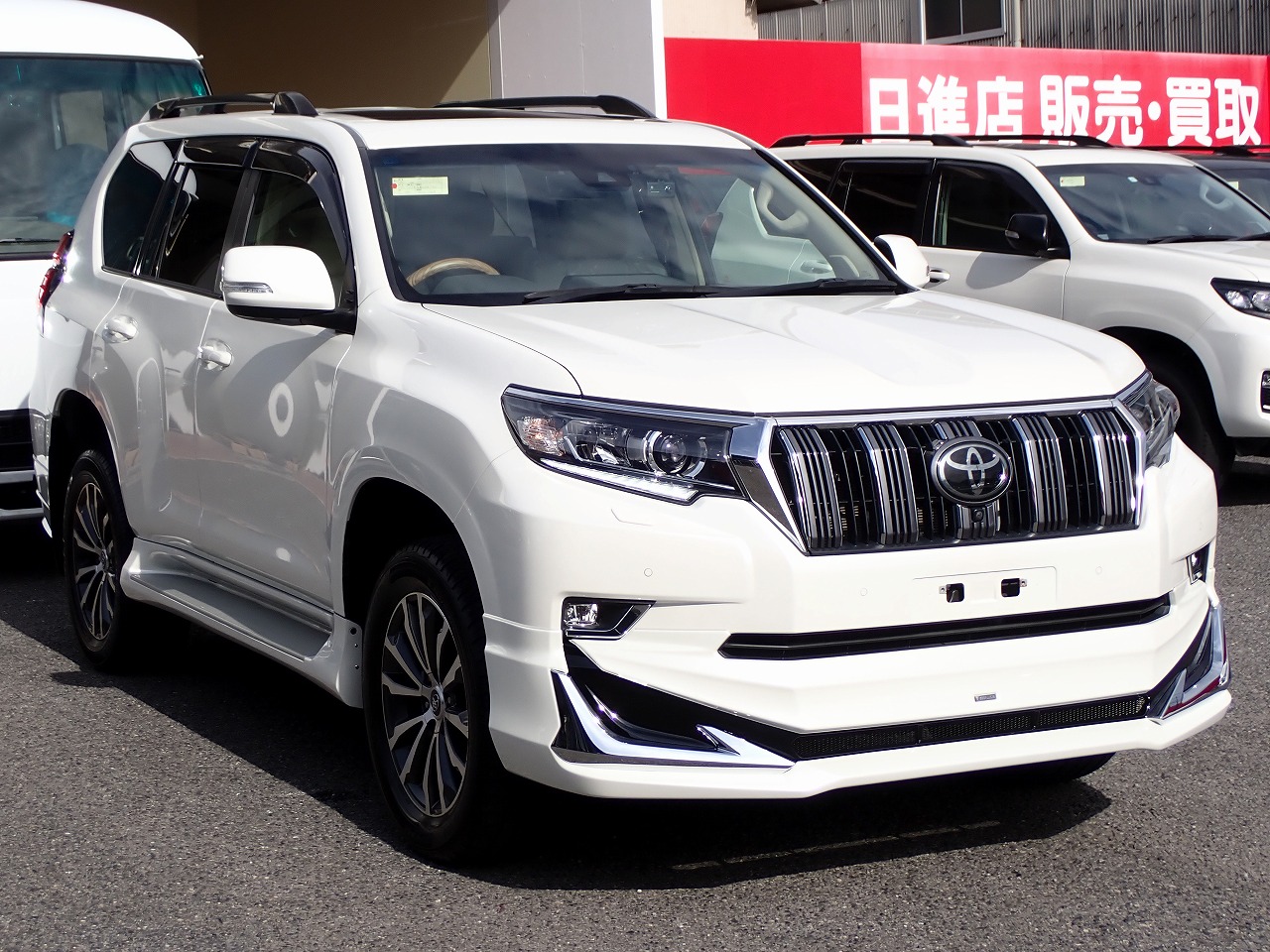TOYOTA Land Cruiser Prado