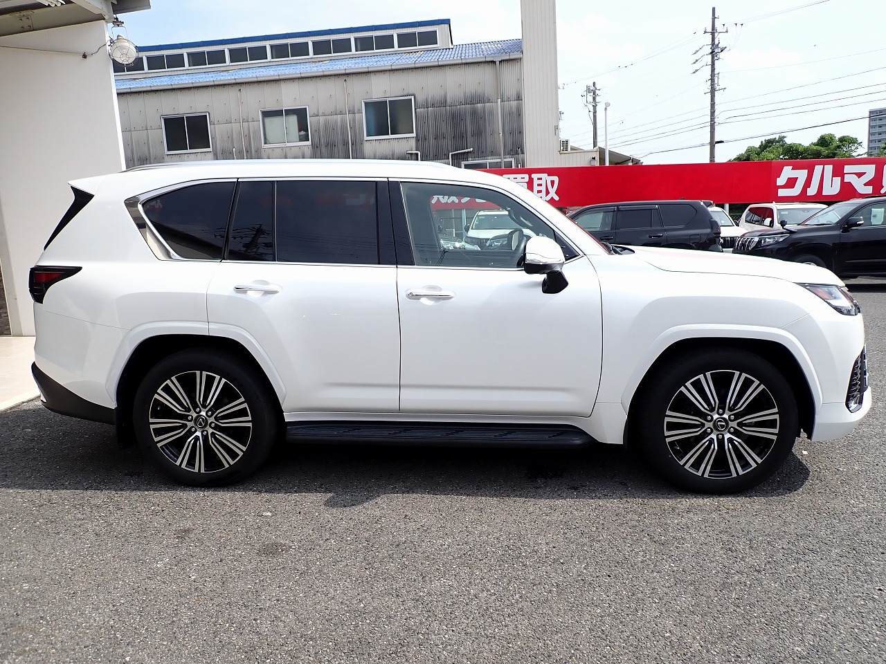LEXUS LX