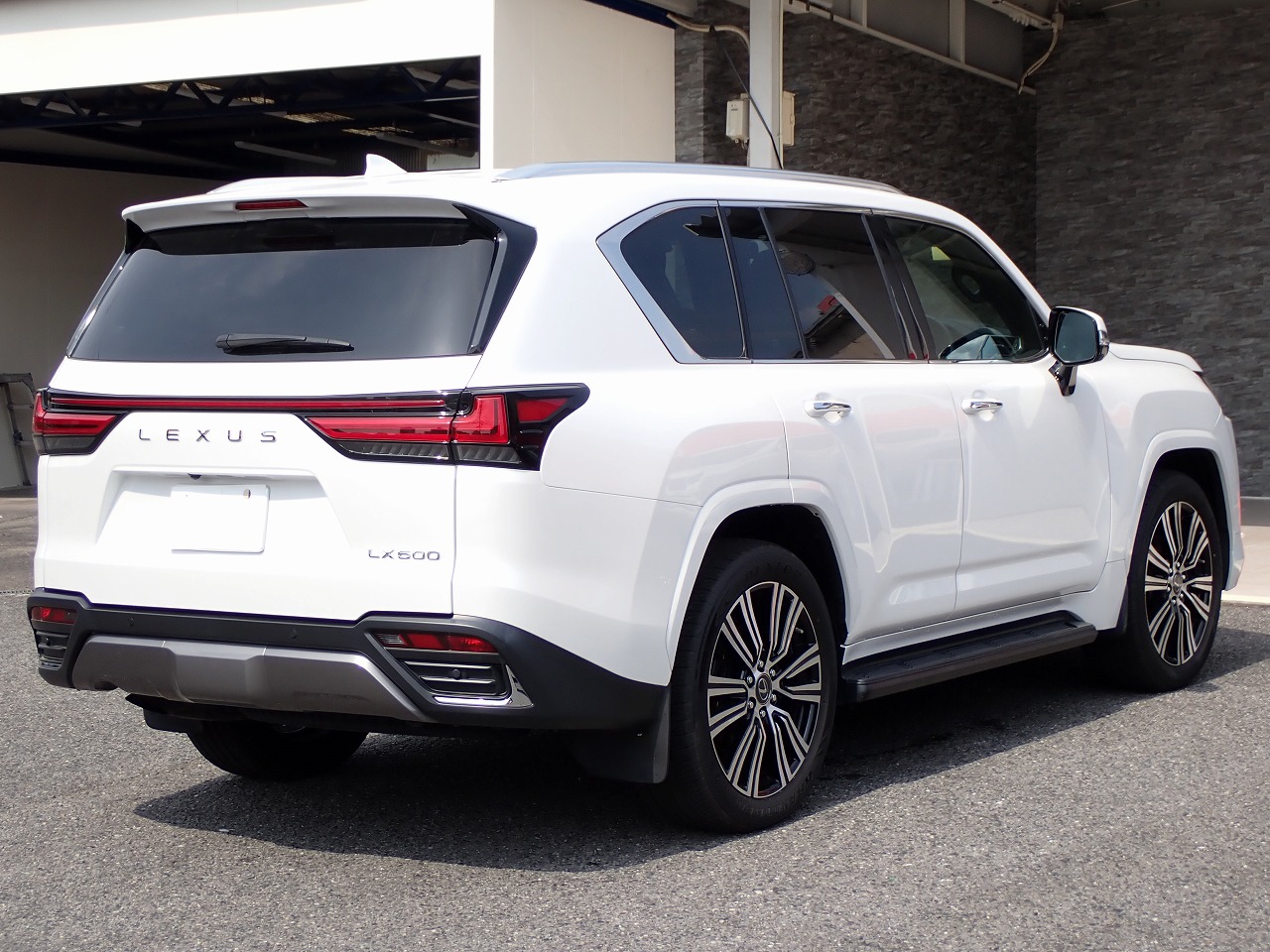 LEXUS LX