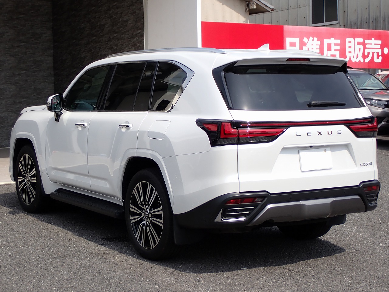 LEXUS LX