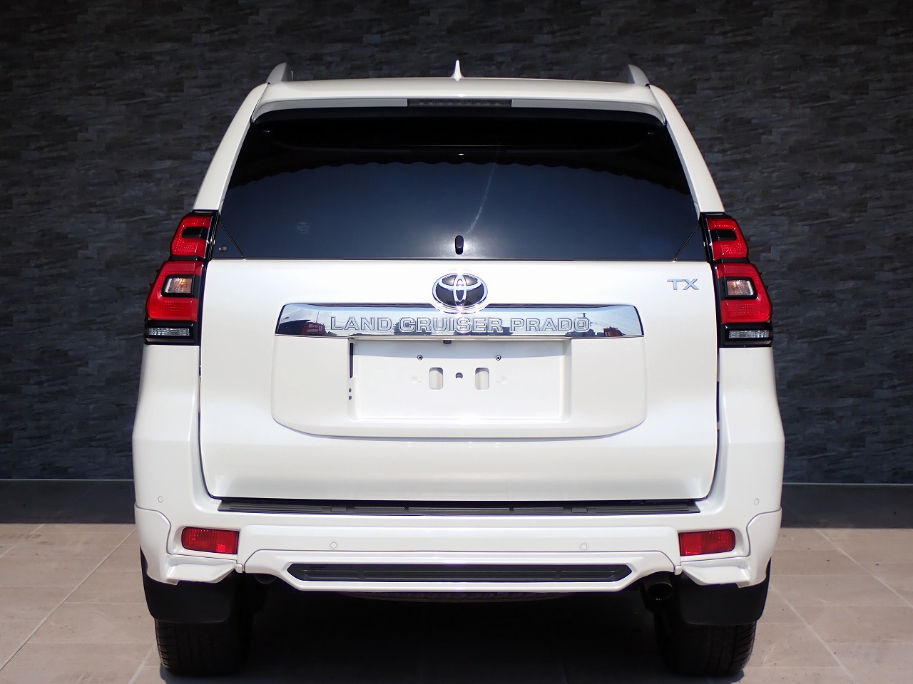 TOYOTA Land Cruiser Prado