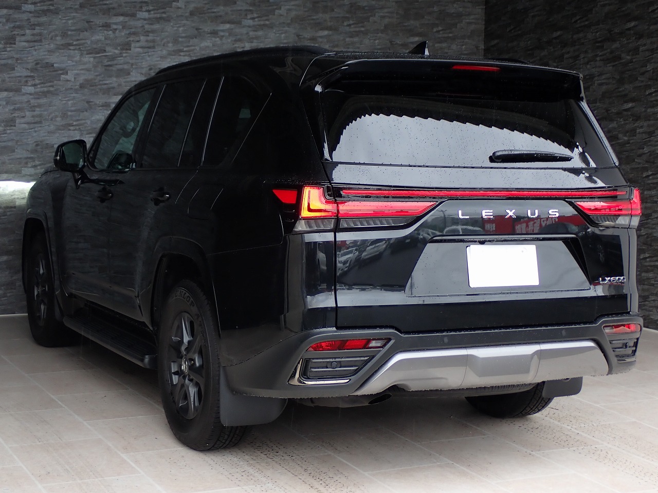 LEXUS LX
