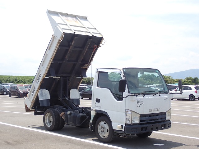 ISUZU Elf Truck