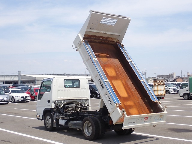 ISUZU Elf Truck