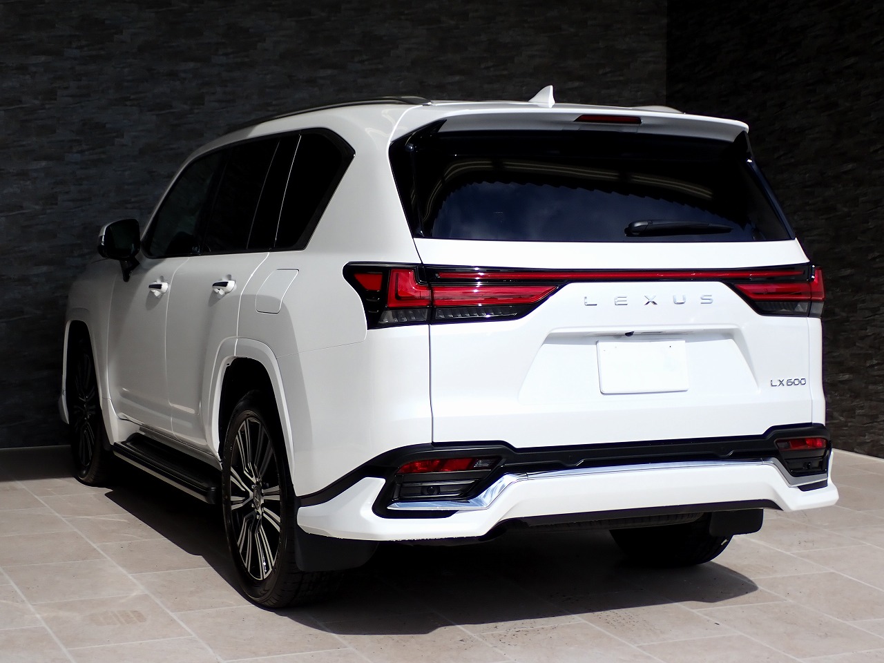 LEXUS LX