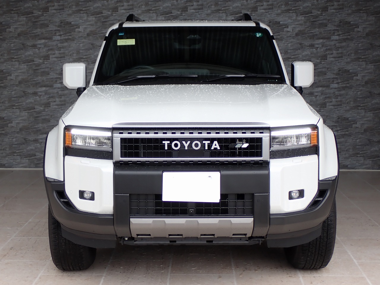 TOYOTA Land Cruiser 250
