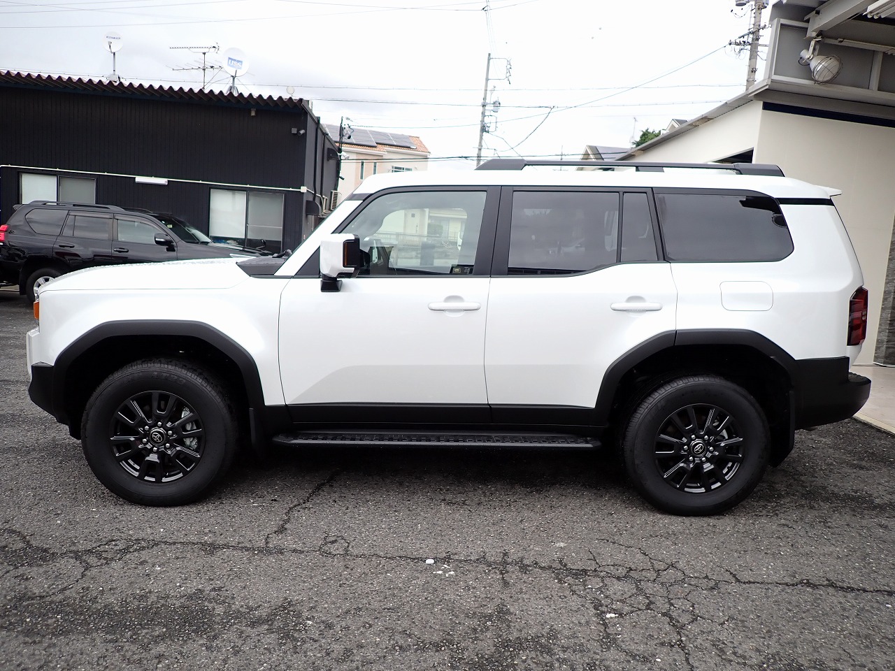 TOYOTA Land Cruiser 250