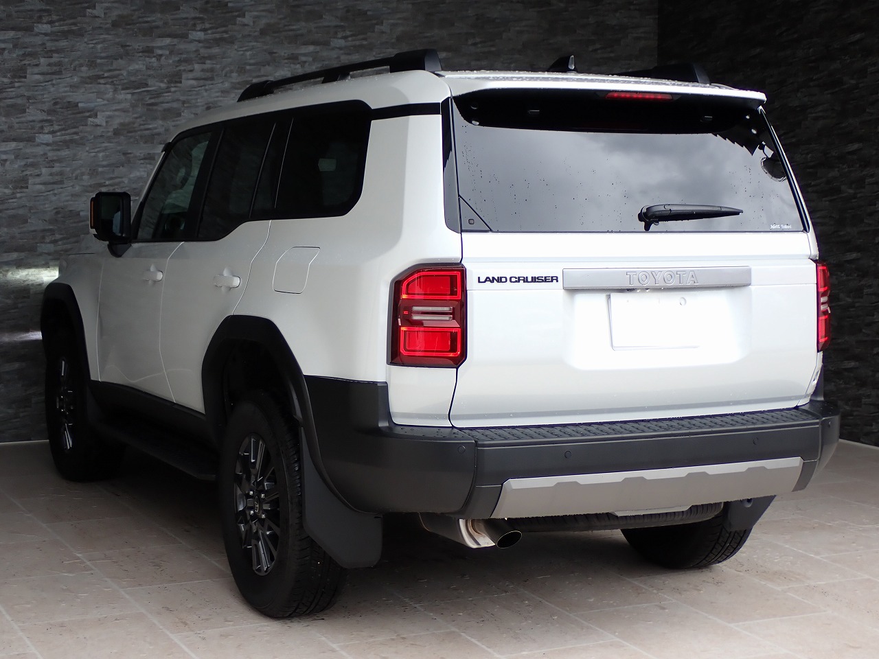 TOYOTA Land Cruiser 250