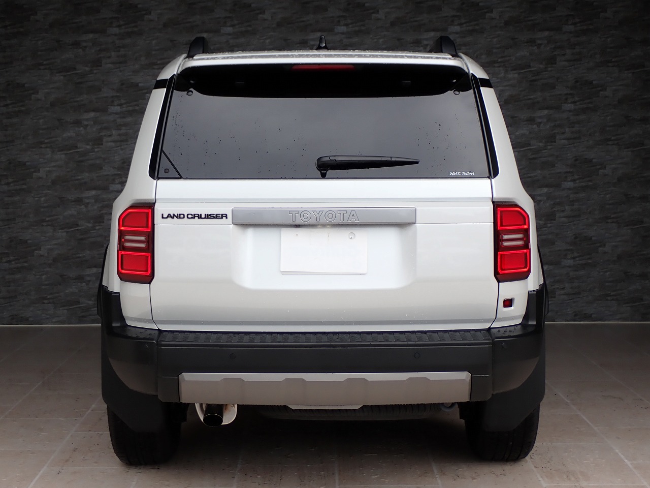 TOYOTA Land Cruiser 250