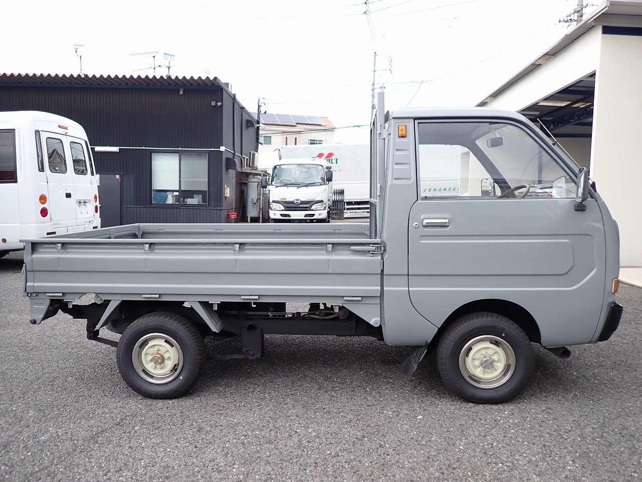 MITSUBISHI Minicab Truck