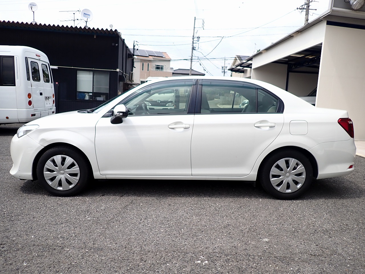 TOYOTA Corolla Axio
