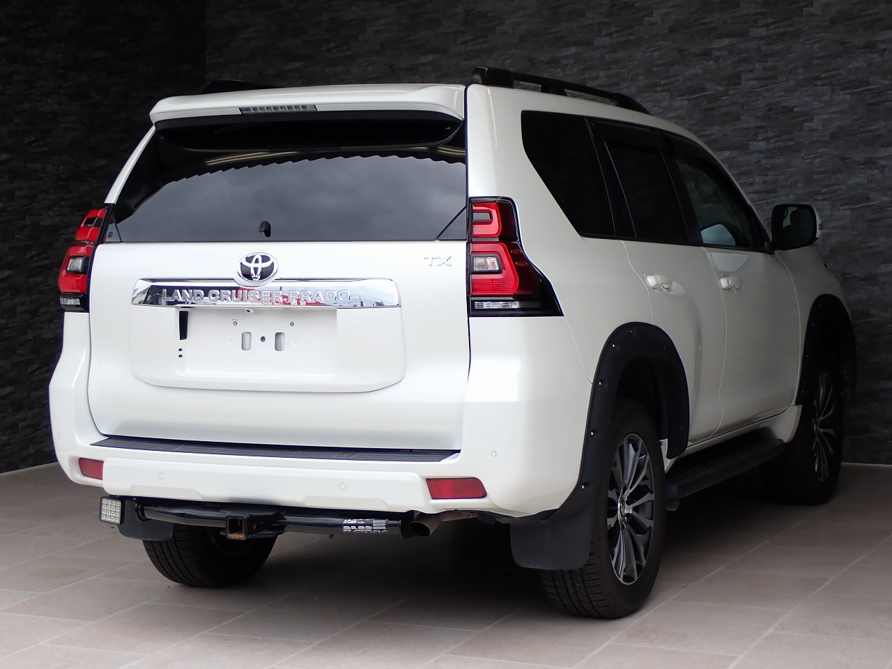 TOYOTA Land Cruiser Prado