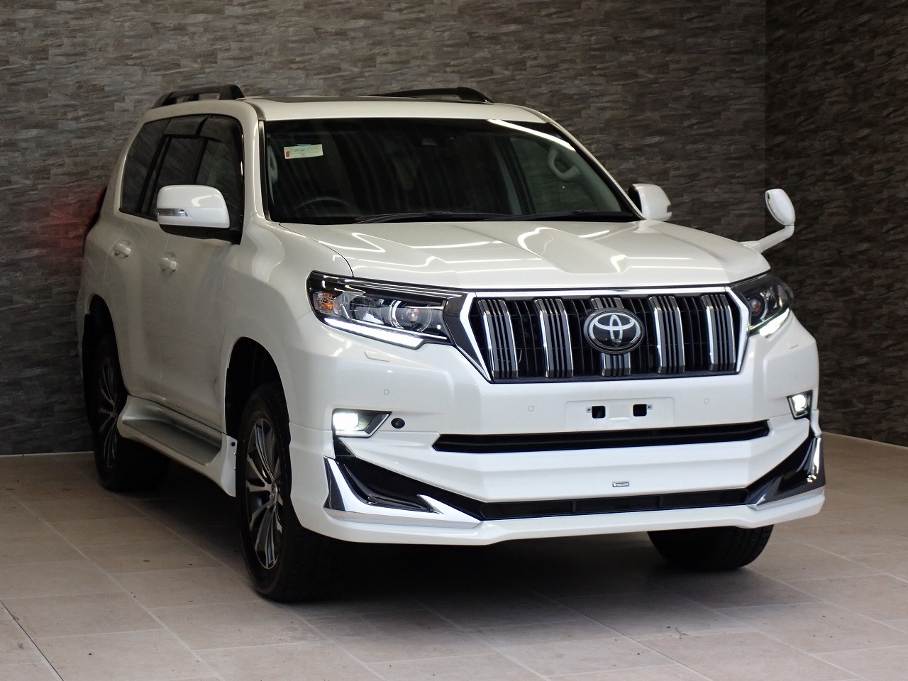 TOYOTA Land Cruiser Prado