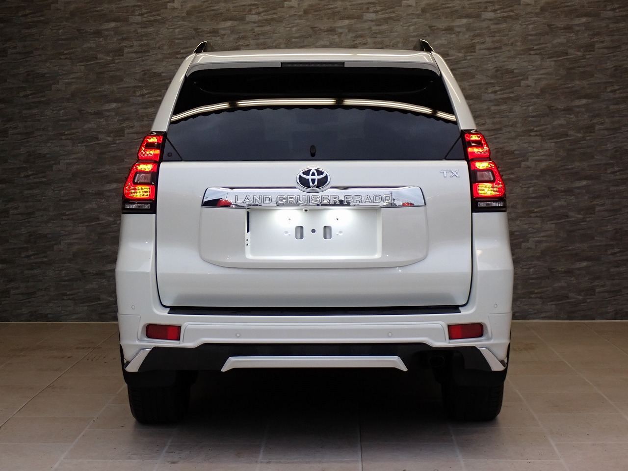 TOYOTA Land Cruiser Prado