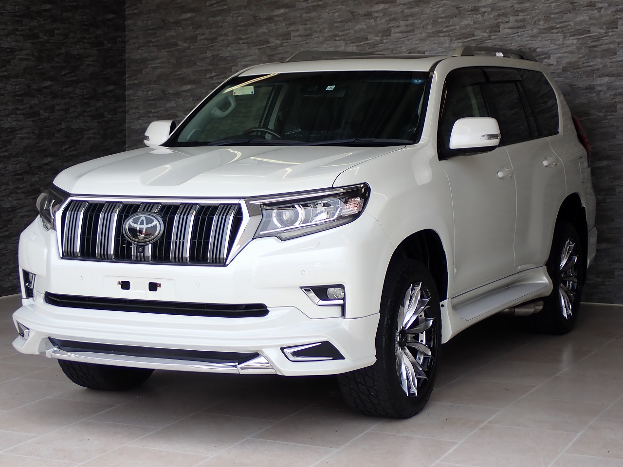TOYOTA Land Cruiser Prado