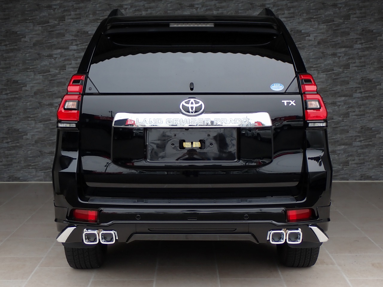TOYOTA Land Cruiser Prado