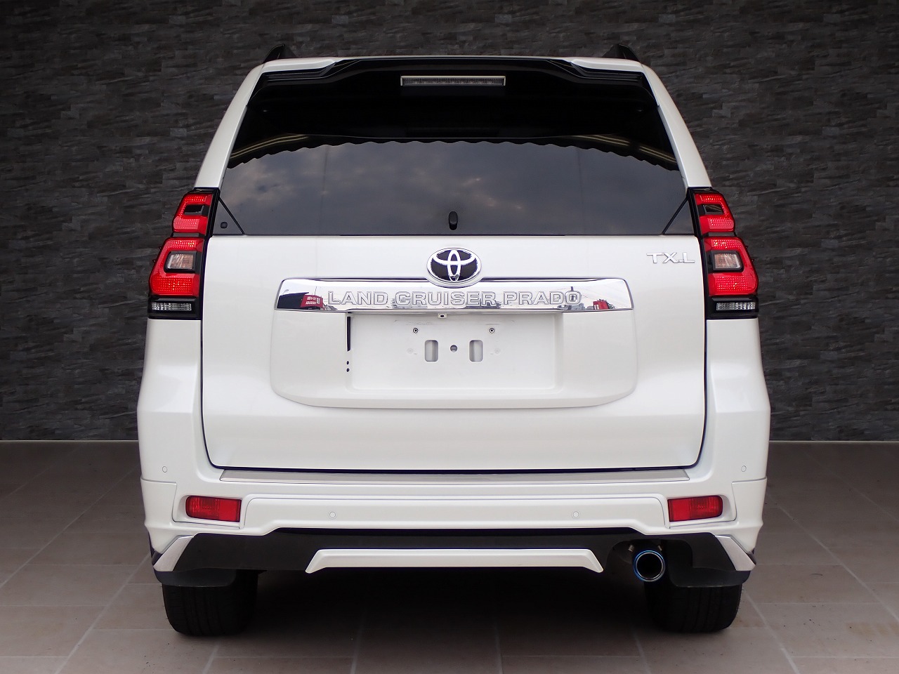 TOYOTA Land Cruiser Prado