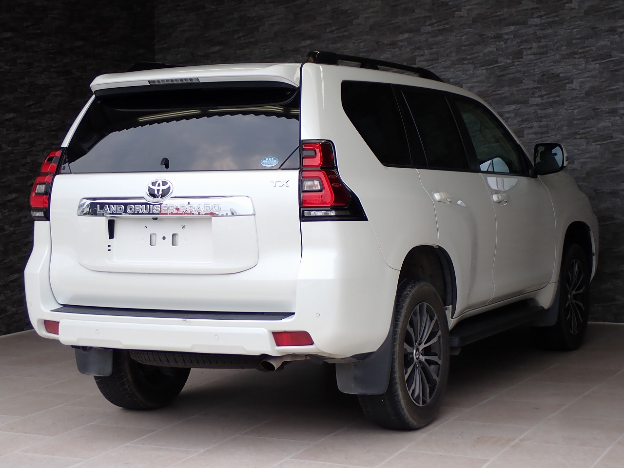 TOYOTA Land Cruiser Prado