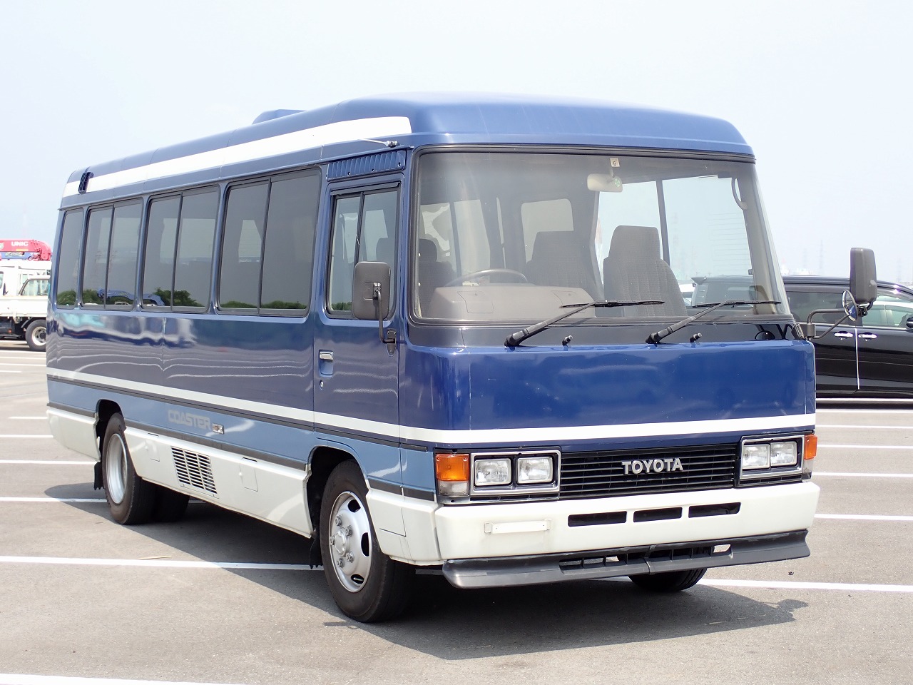 TOYOTA Coaster