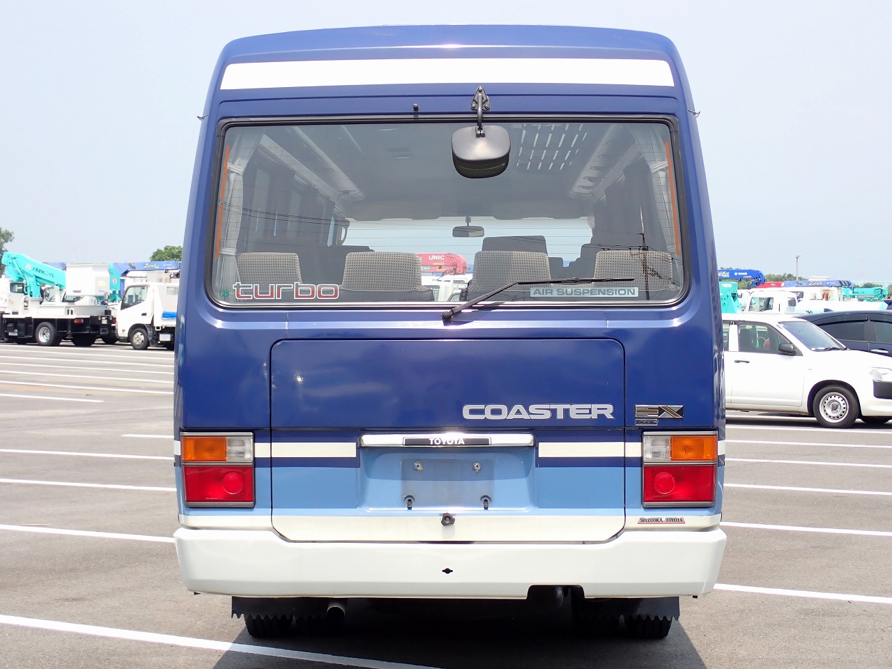 TOYOTA Coaster