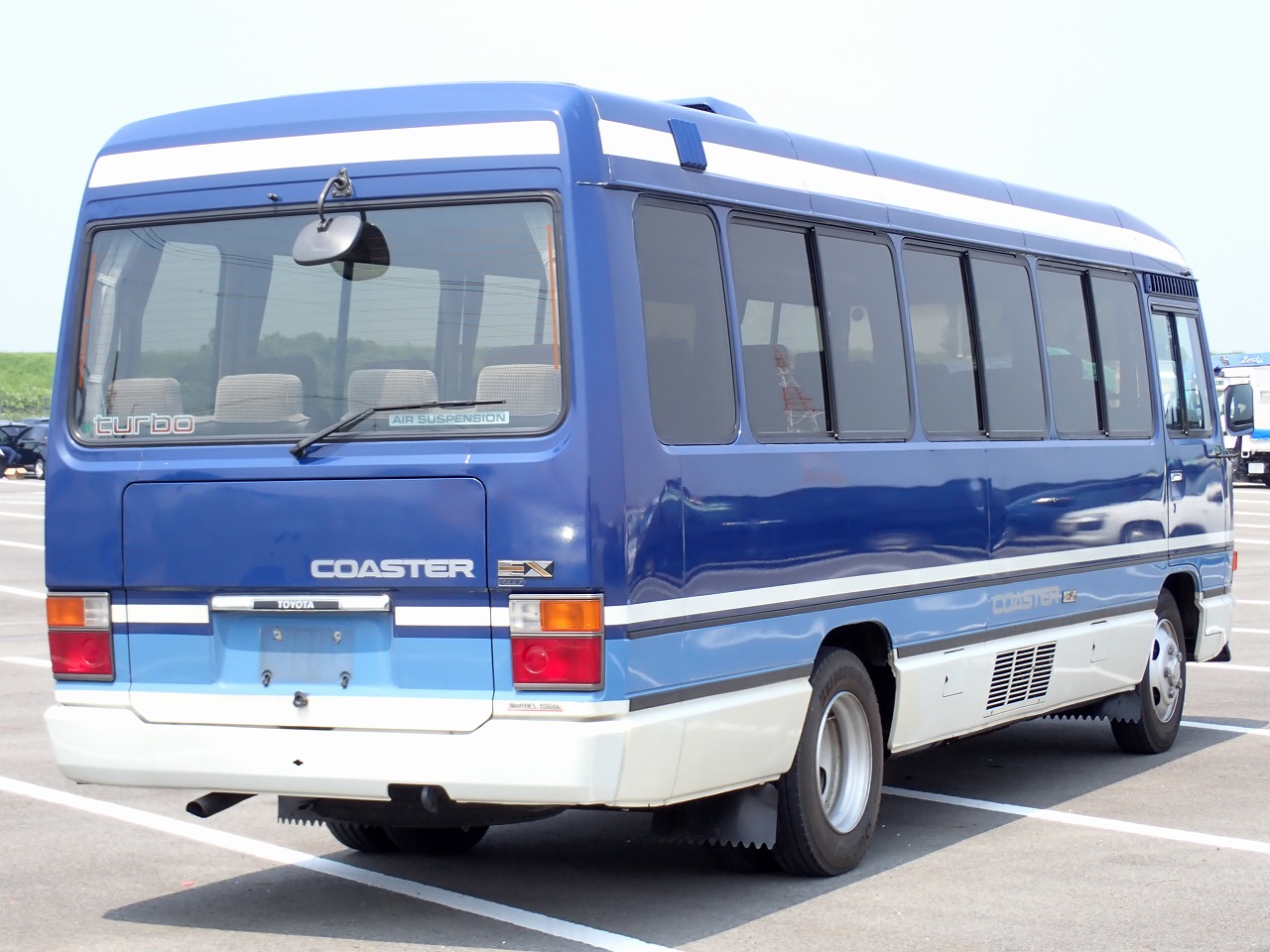 TOYOTA Coaster