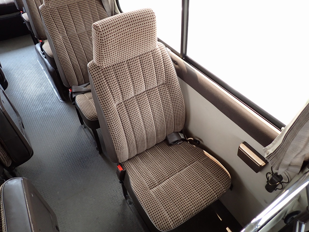 TOYOTA Coaster