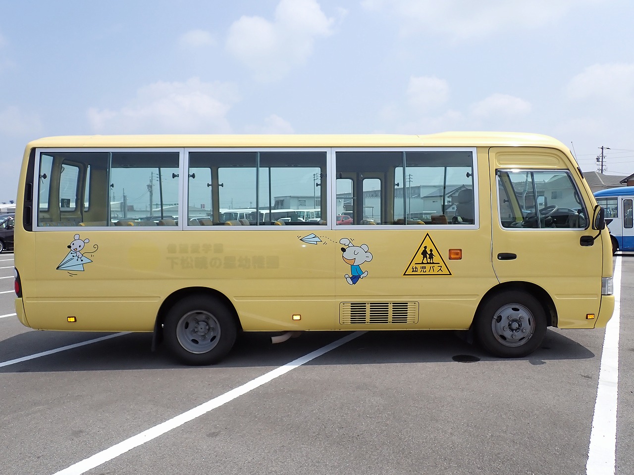 TOYOTA Coaster