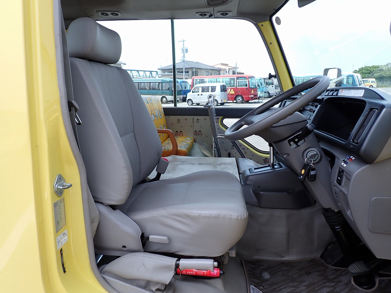 TOYOTA Coaster