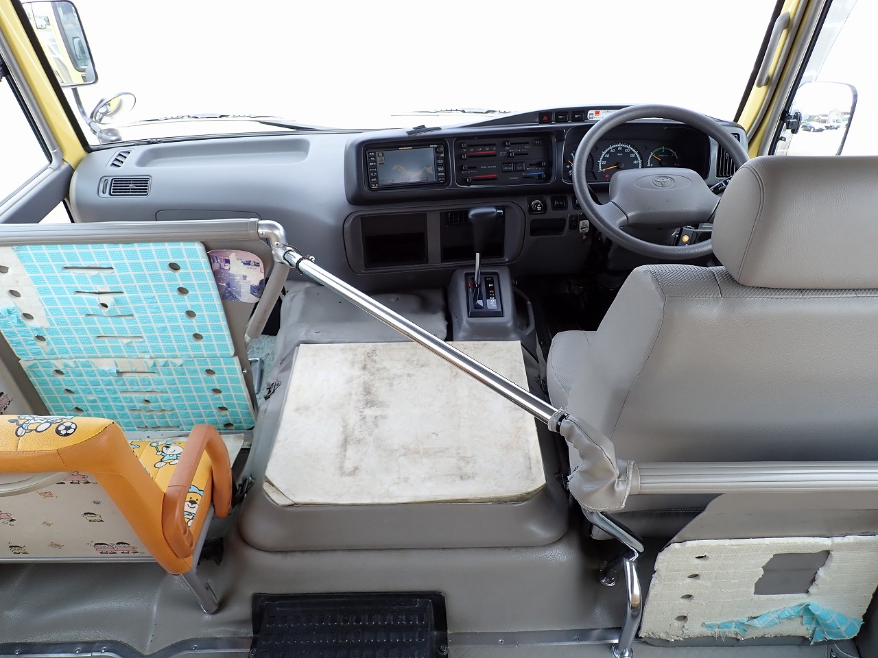 TOYOTA Coaster