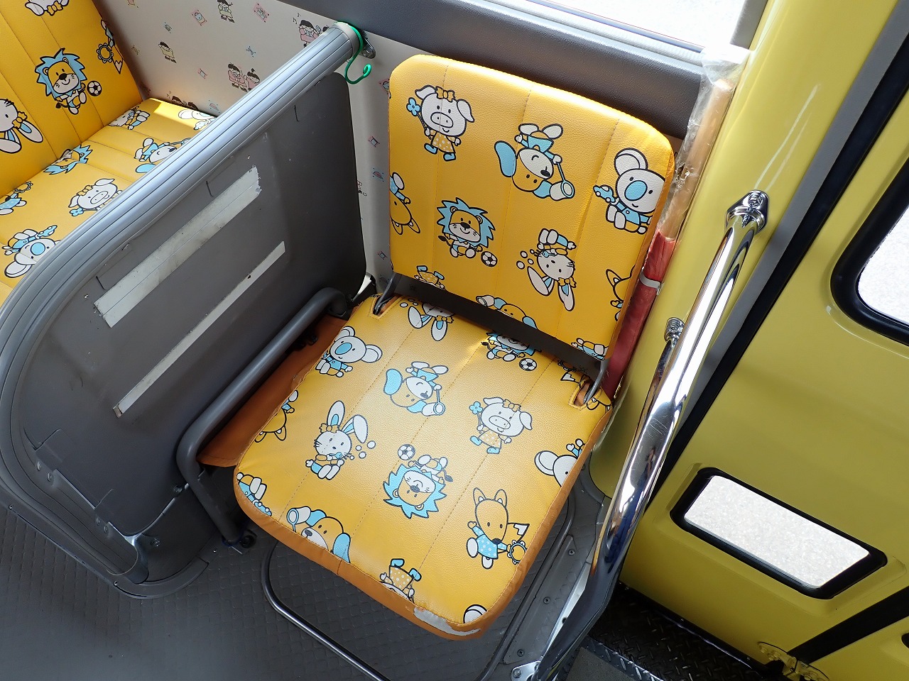 TOYOTA Coaster