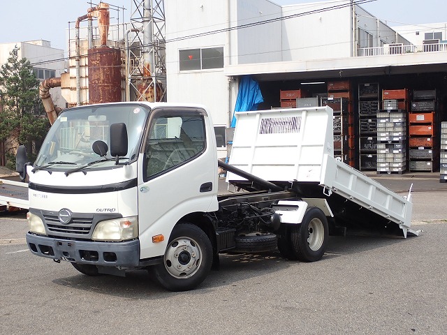HINO Dutro