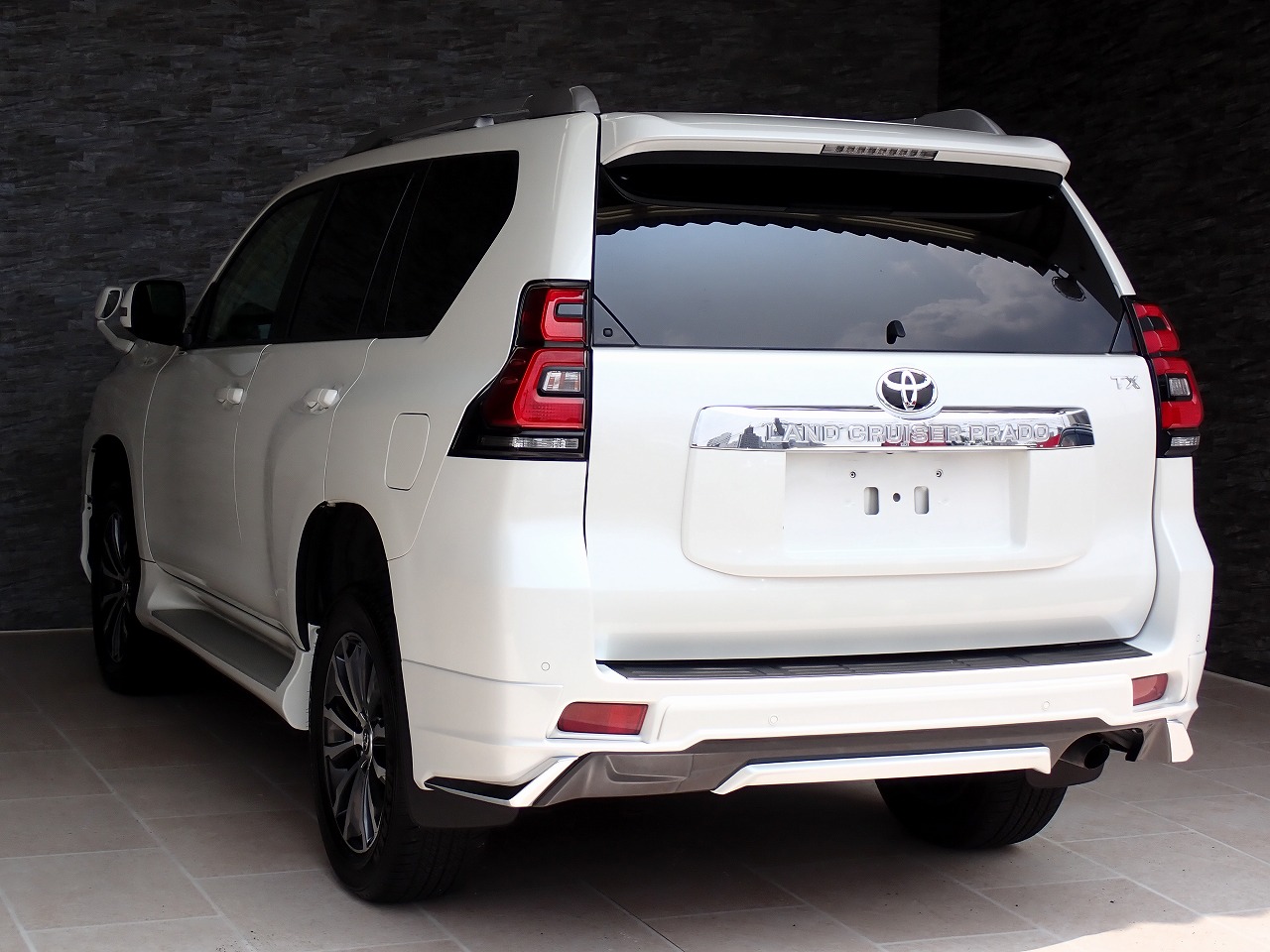 TOYOTA Land Cruiser Prado