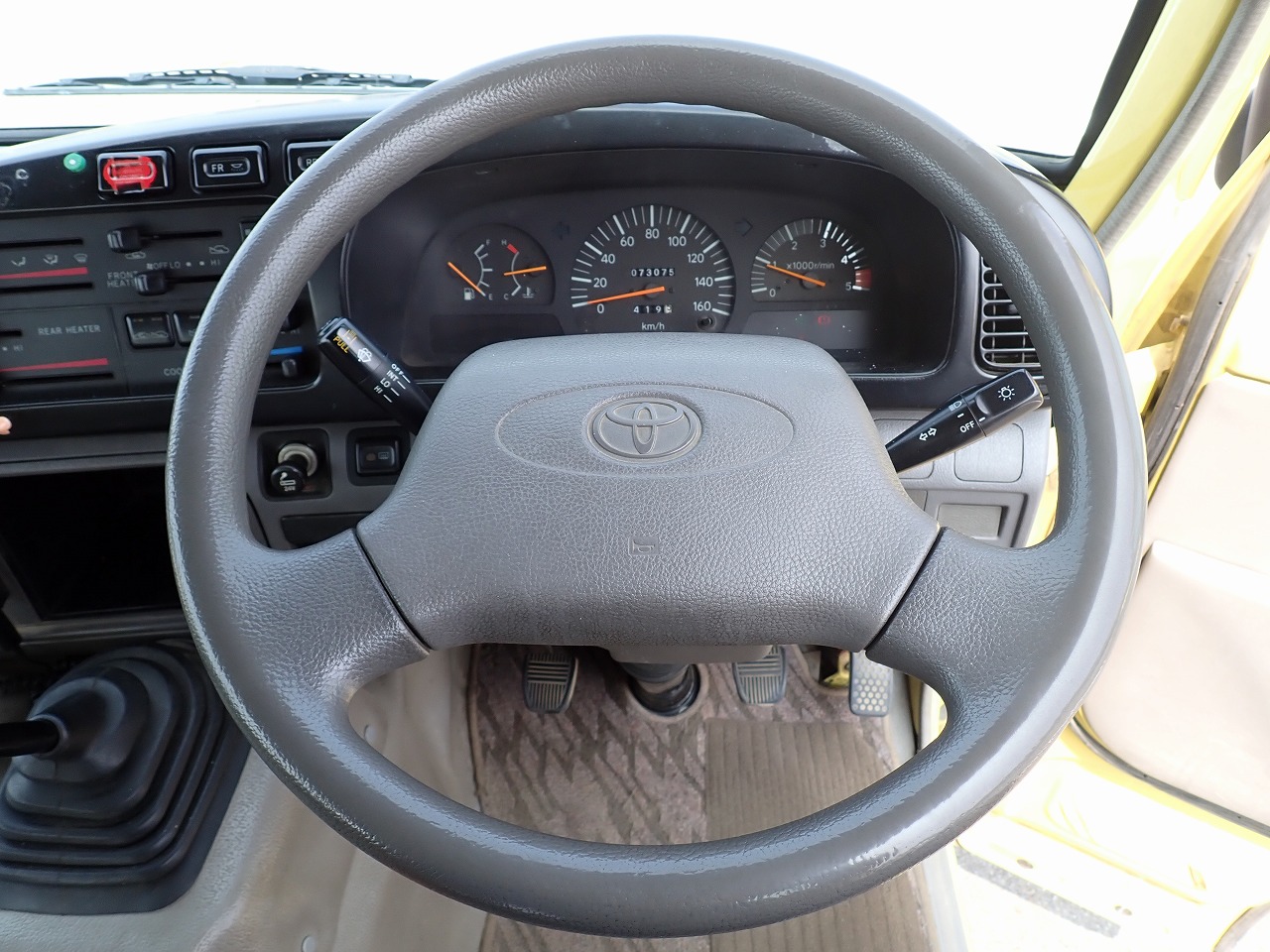 TOYOTA Coaster