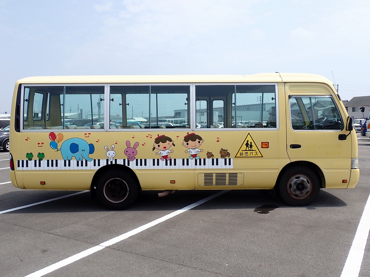 TOYOTA Coaster