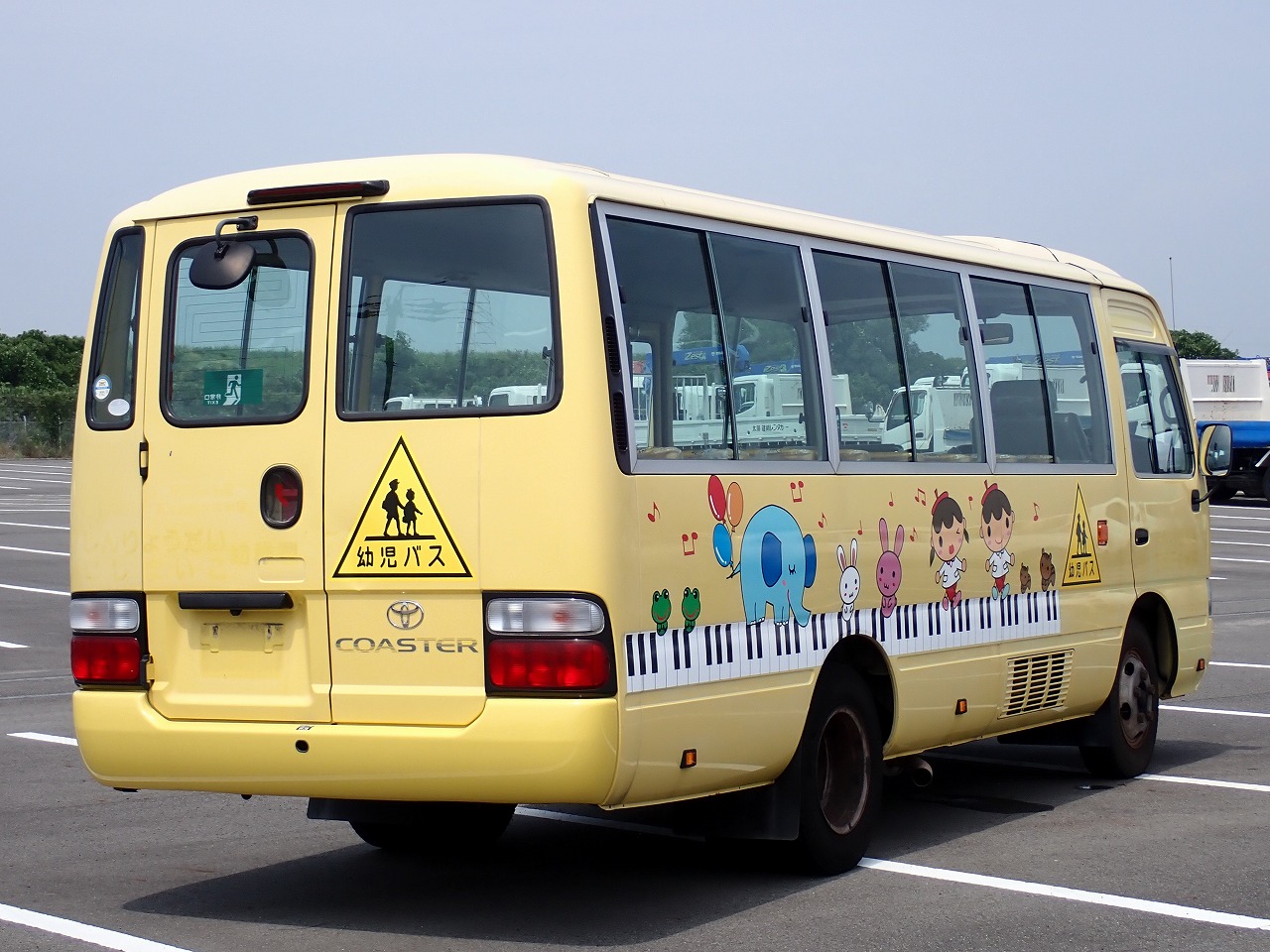 TOYOTA Coaster
