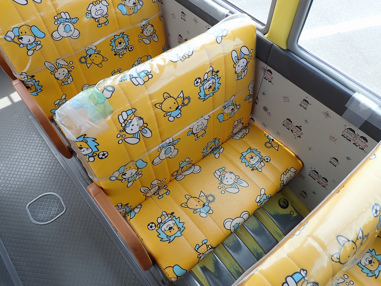 TOYOTA Coaster