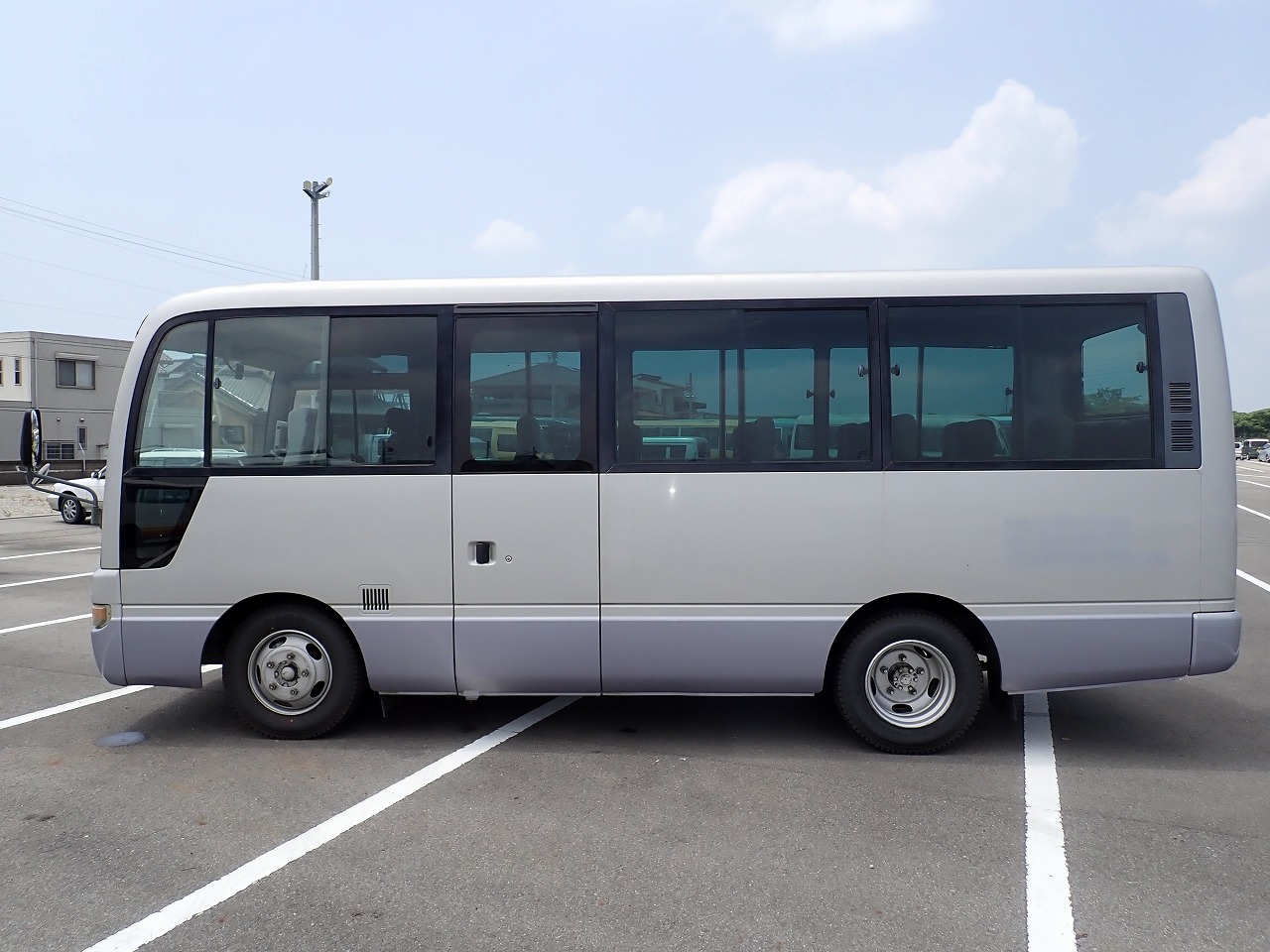 NISSAN Civilian Bus