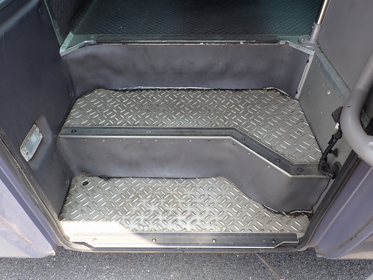 NISSAN Civilian Bus