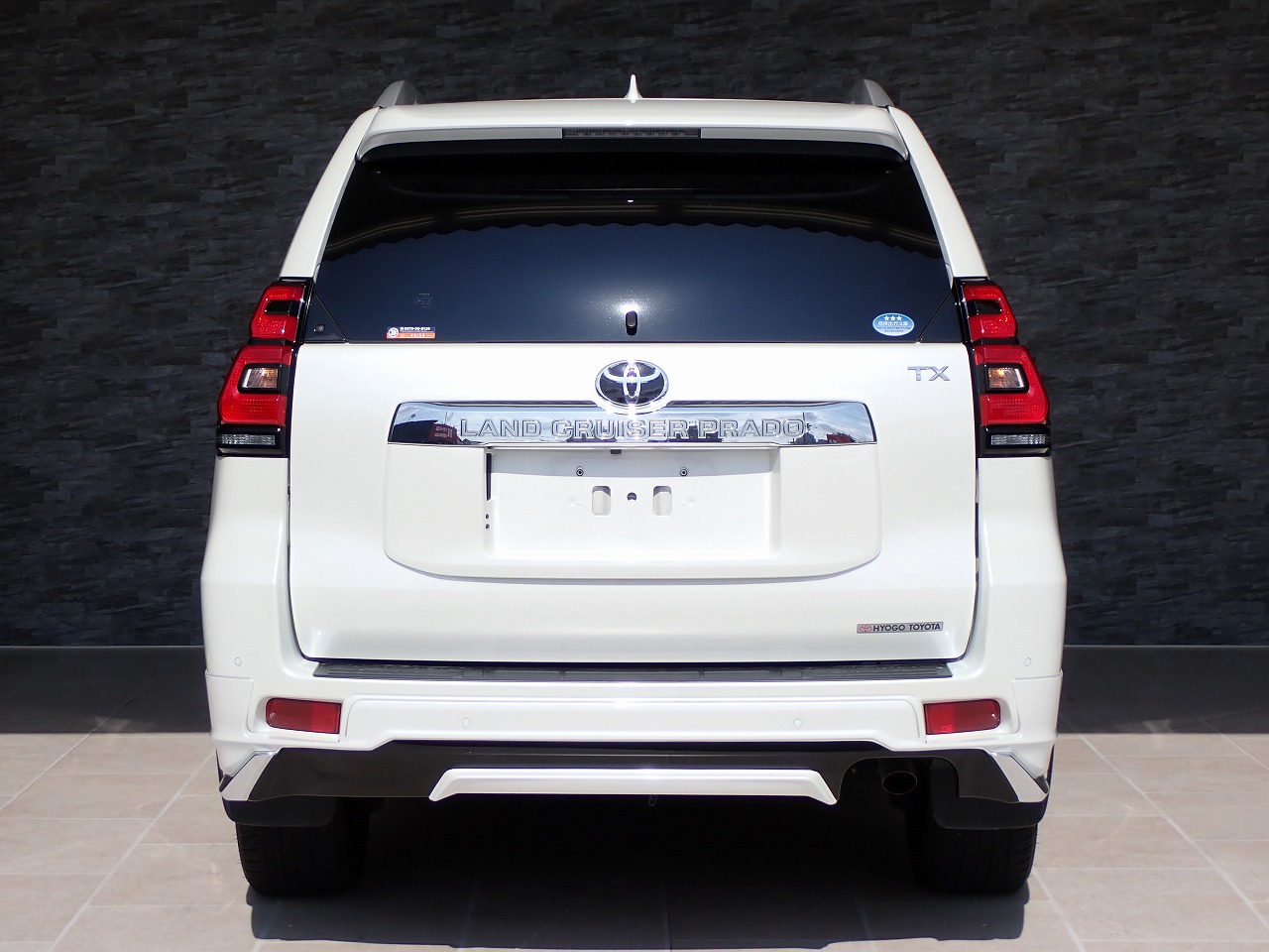 TOYOTA Land Cruiser Prado