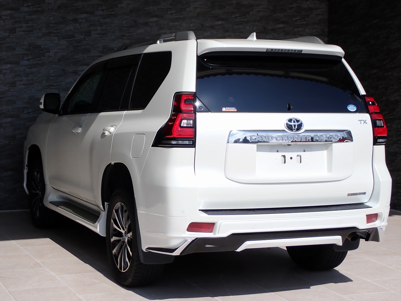 TOYOTA Land Cruiser Prado