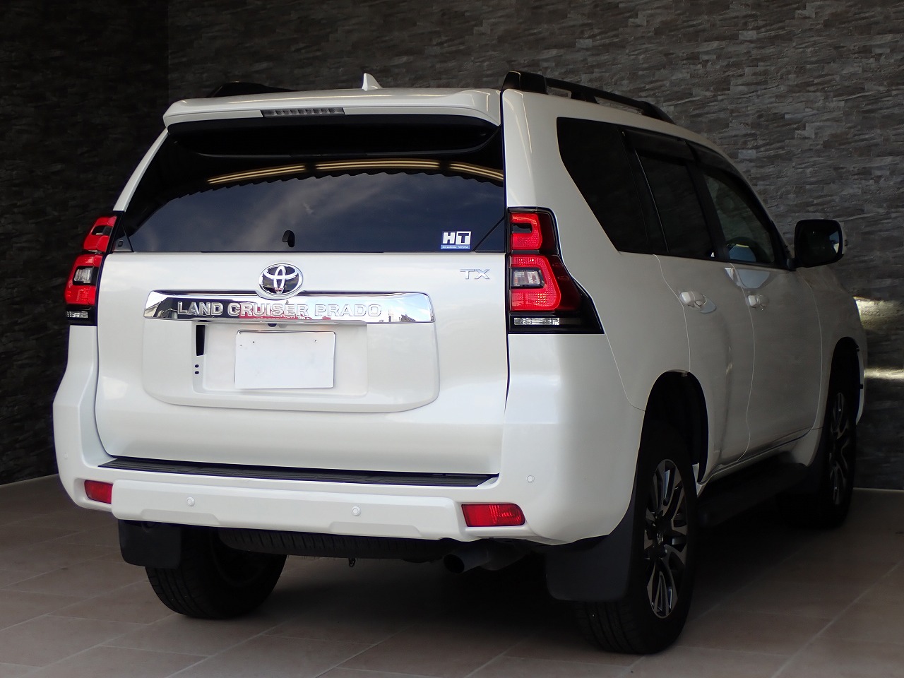 TOYOTA Land Cruiser Prado