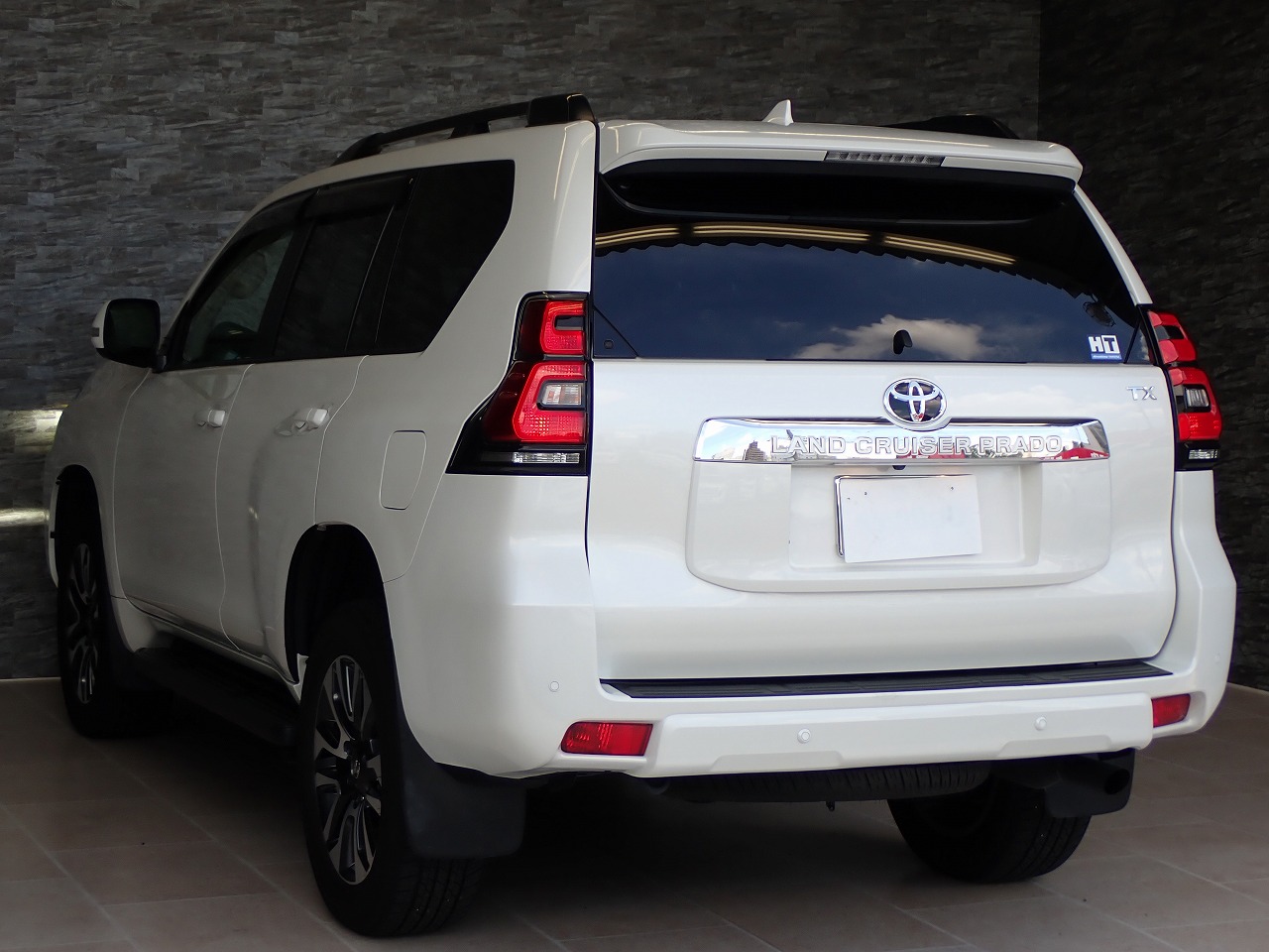 TOYOTA Land Cruiser Prado