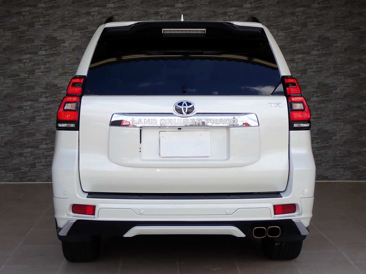 TOYOTA Land Cruiser Prado
