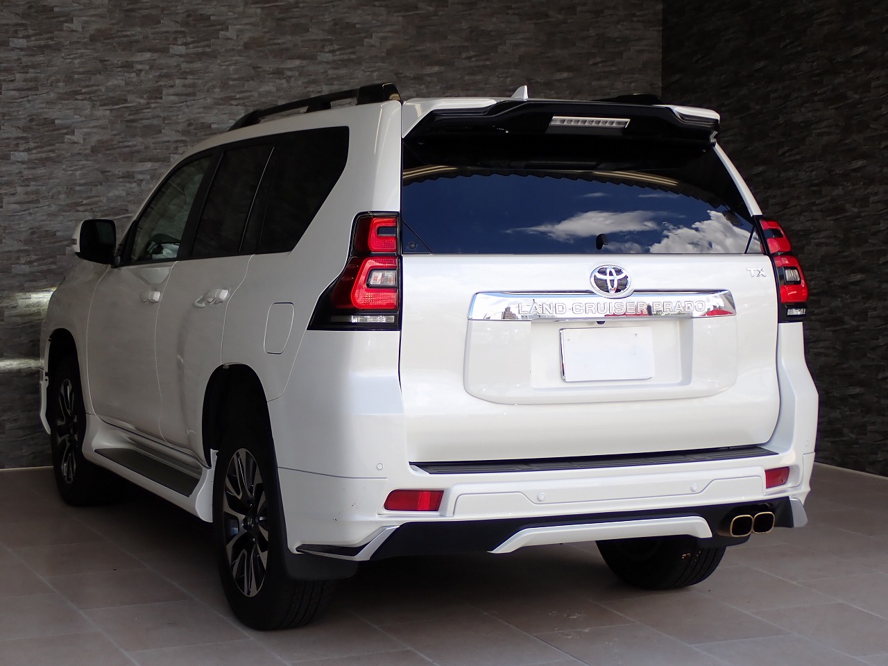 TOYOTA Land Cruiser Prado